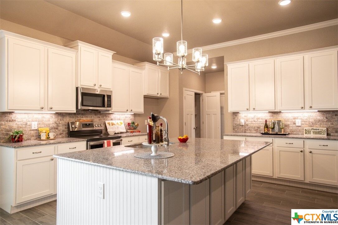 Property Photo:  1027 Winchester Drive  TX 76559 