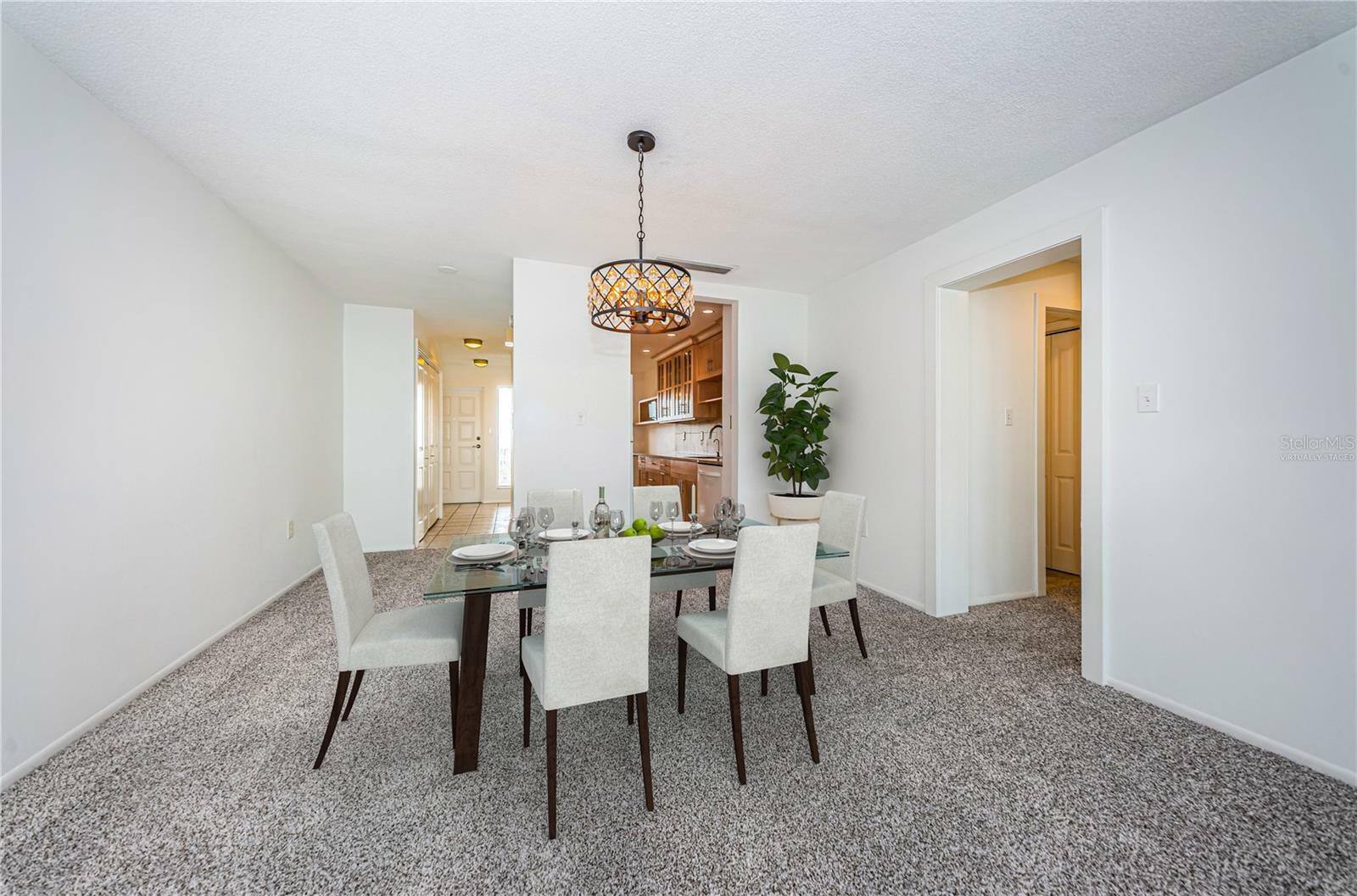 Property Photo: 622 Edgewater Drive 822 FL 34698