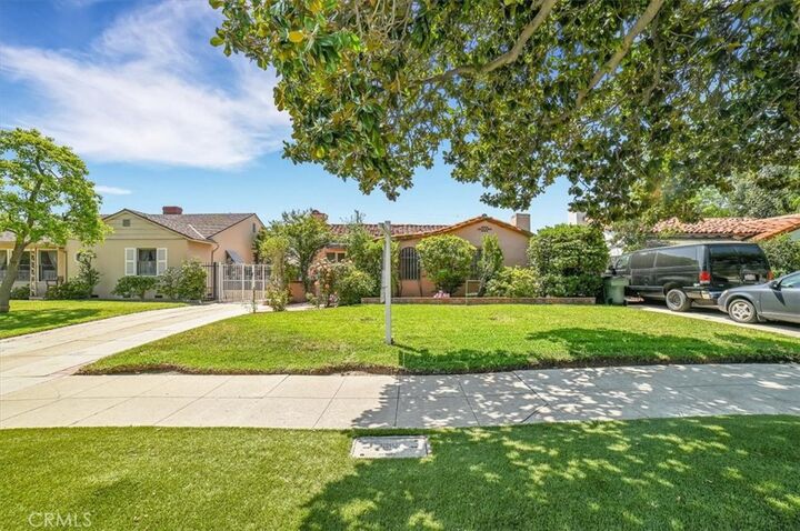 Property Photo:  2216 E Mountain Street  CA 91104 