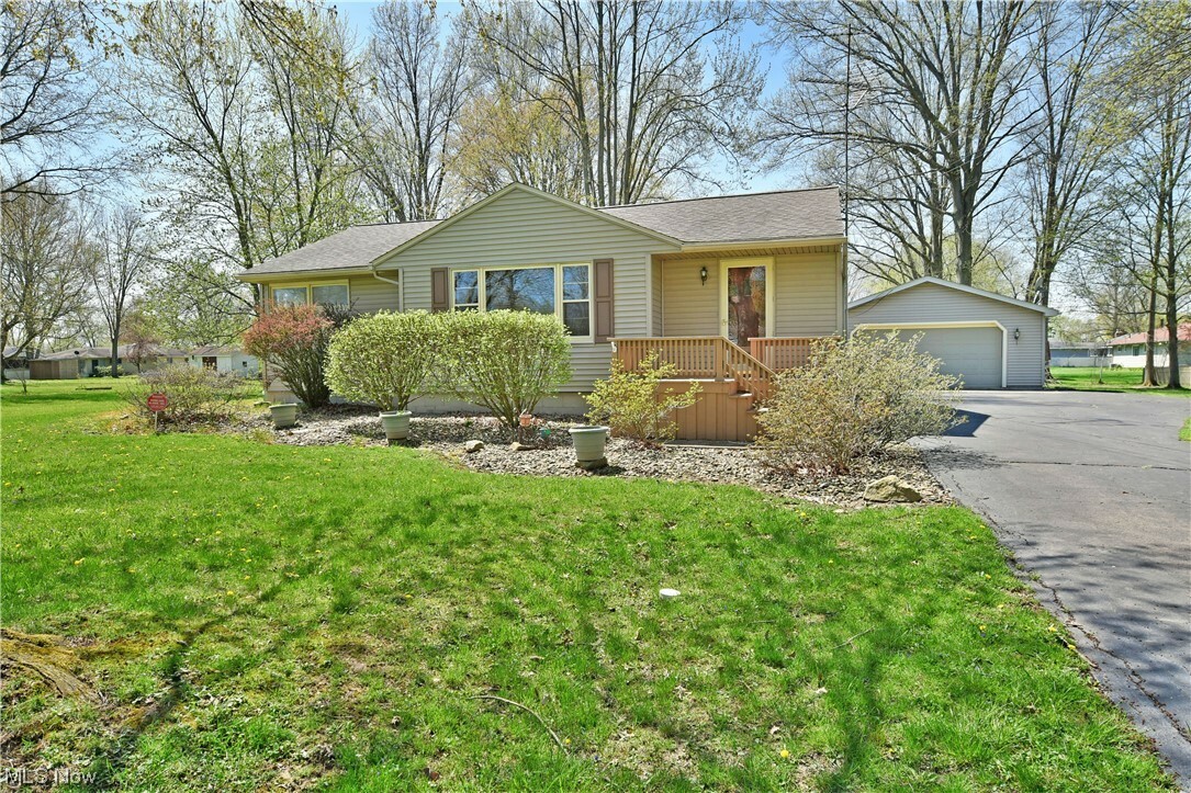 Property Photo:  5863 Emerson Avenue NW  OH 44483 