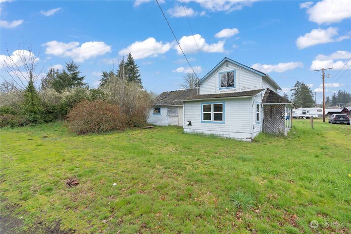 Property Photo: 322 4th Street WA 98580