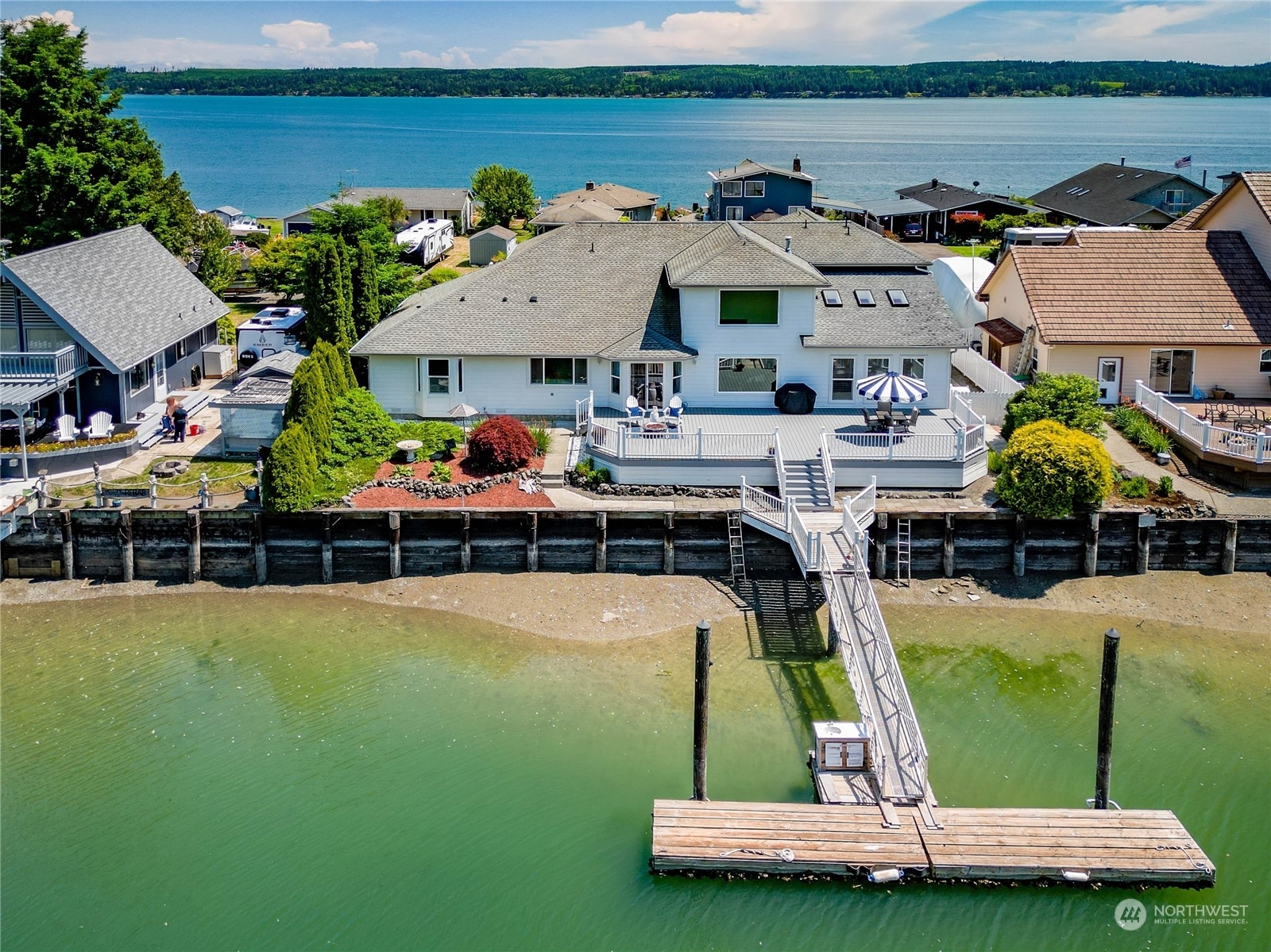 Property Photo:  373 N Beach Drive  WA 98365 