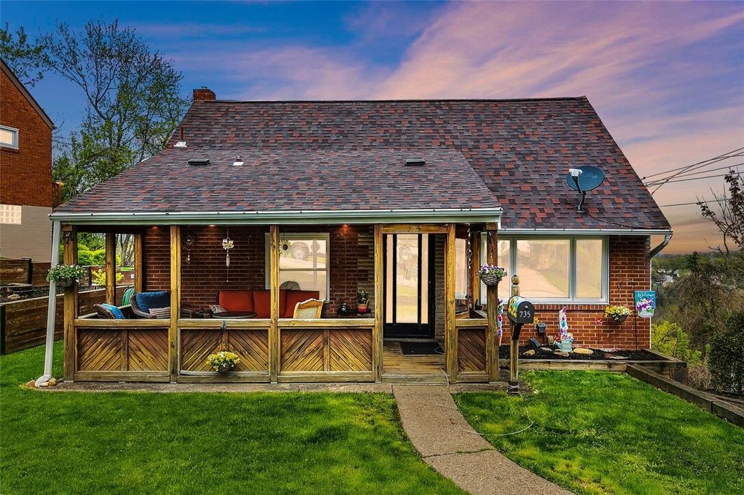 Property Photo:  735 Elwell Ave  PA 15122 