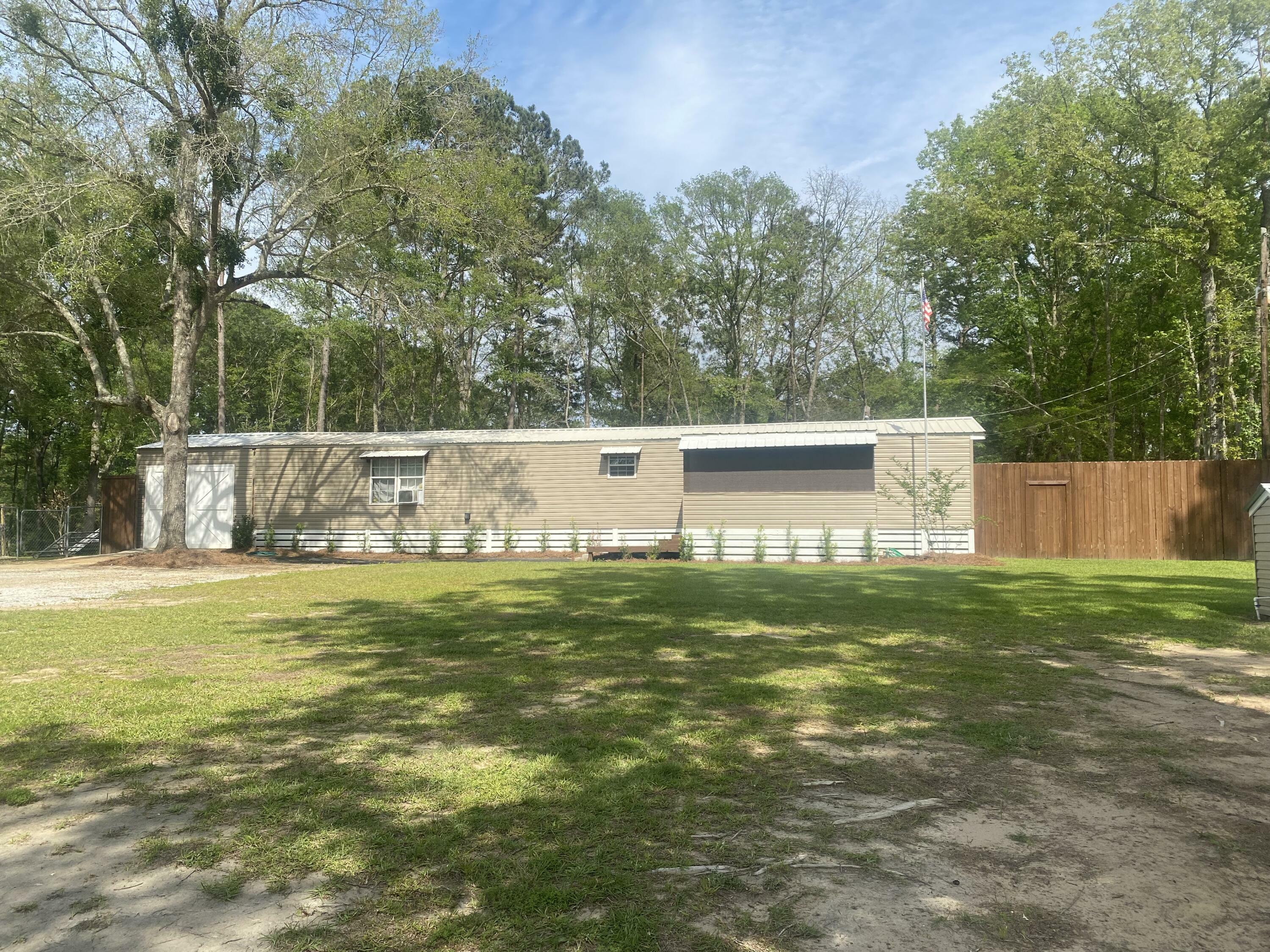 Property Photo:  209 Poplar Circle  SC 29483 