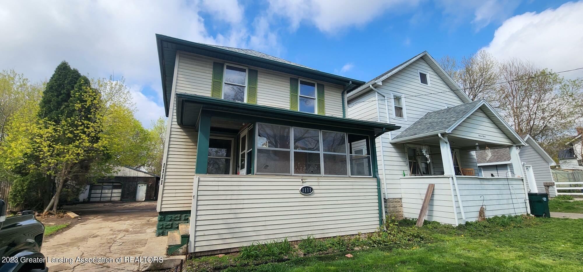 Property Photo:  1111 Porter Street  MI 48906 