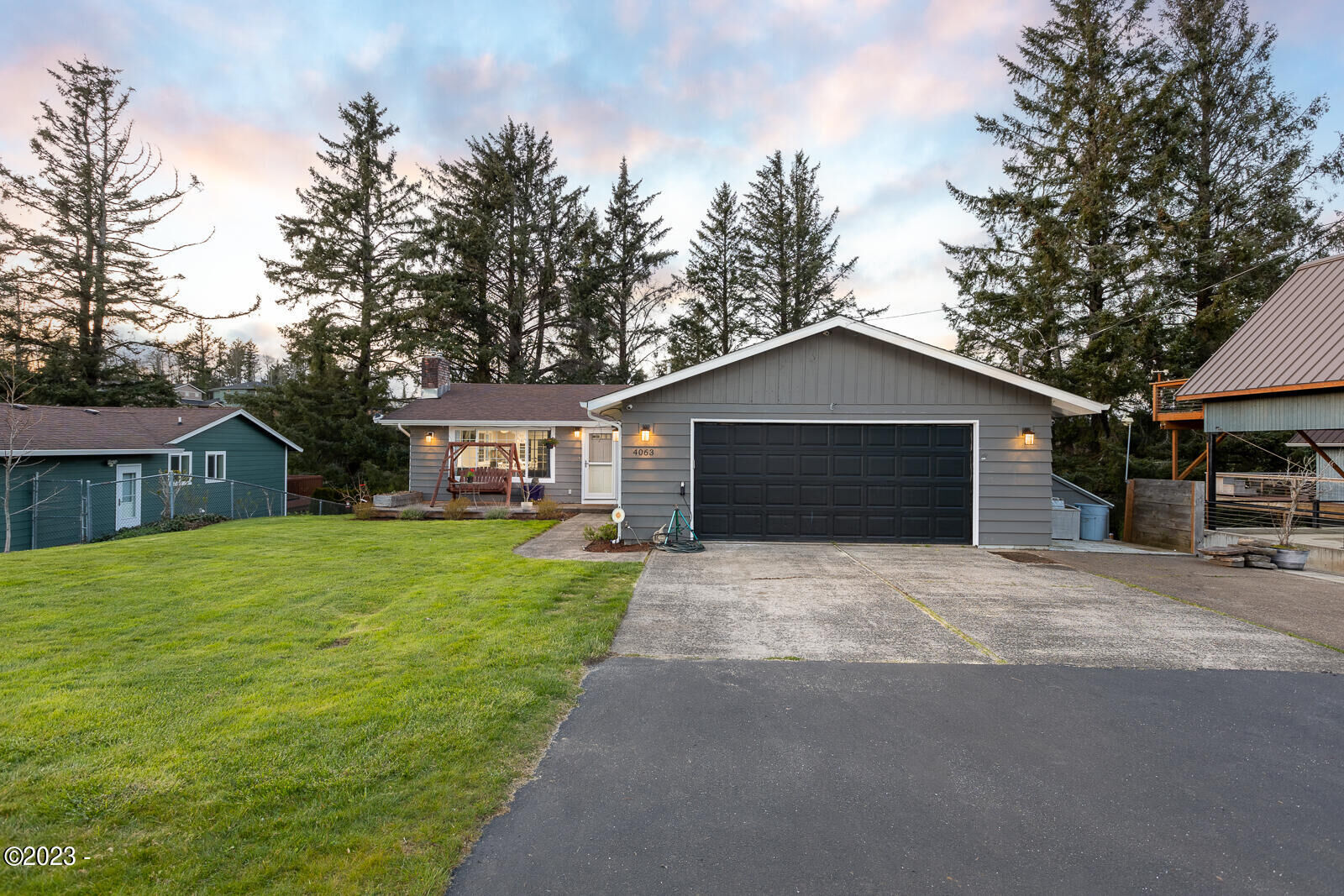 Property Photo:  4063 NE 43rd Street  OR 97364