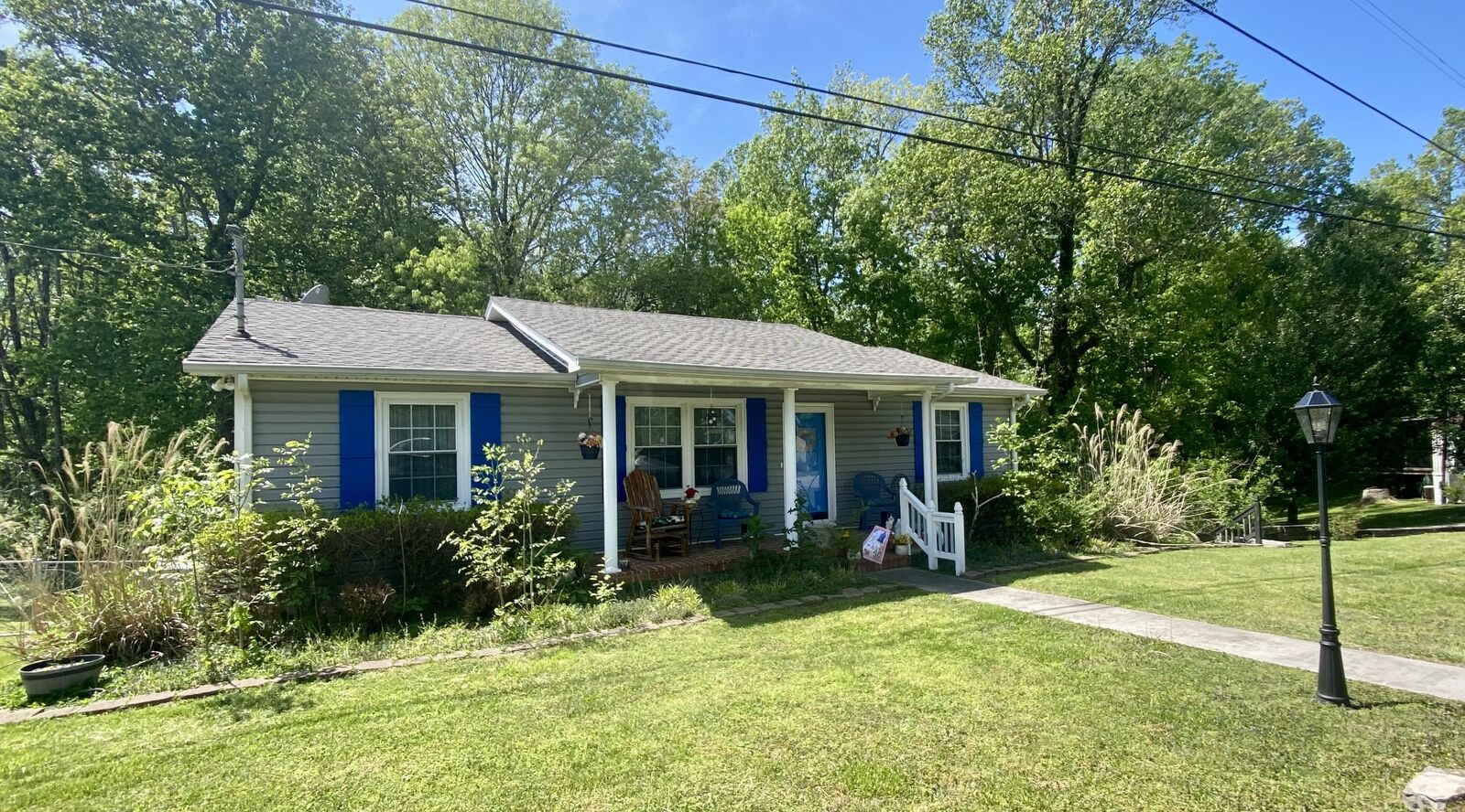 Property Photo:  8204 Holmes Creek Rd  TN 37166 