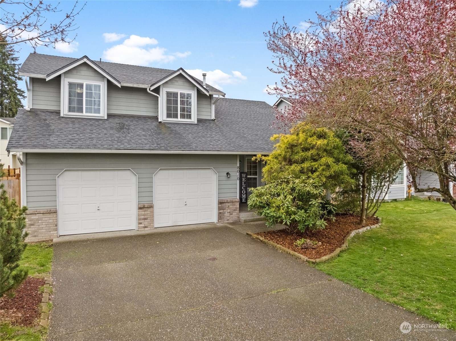 Property Photo:  8010  207th Street E  WA 98387 