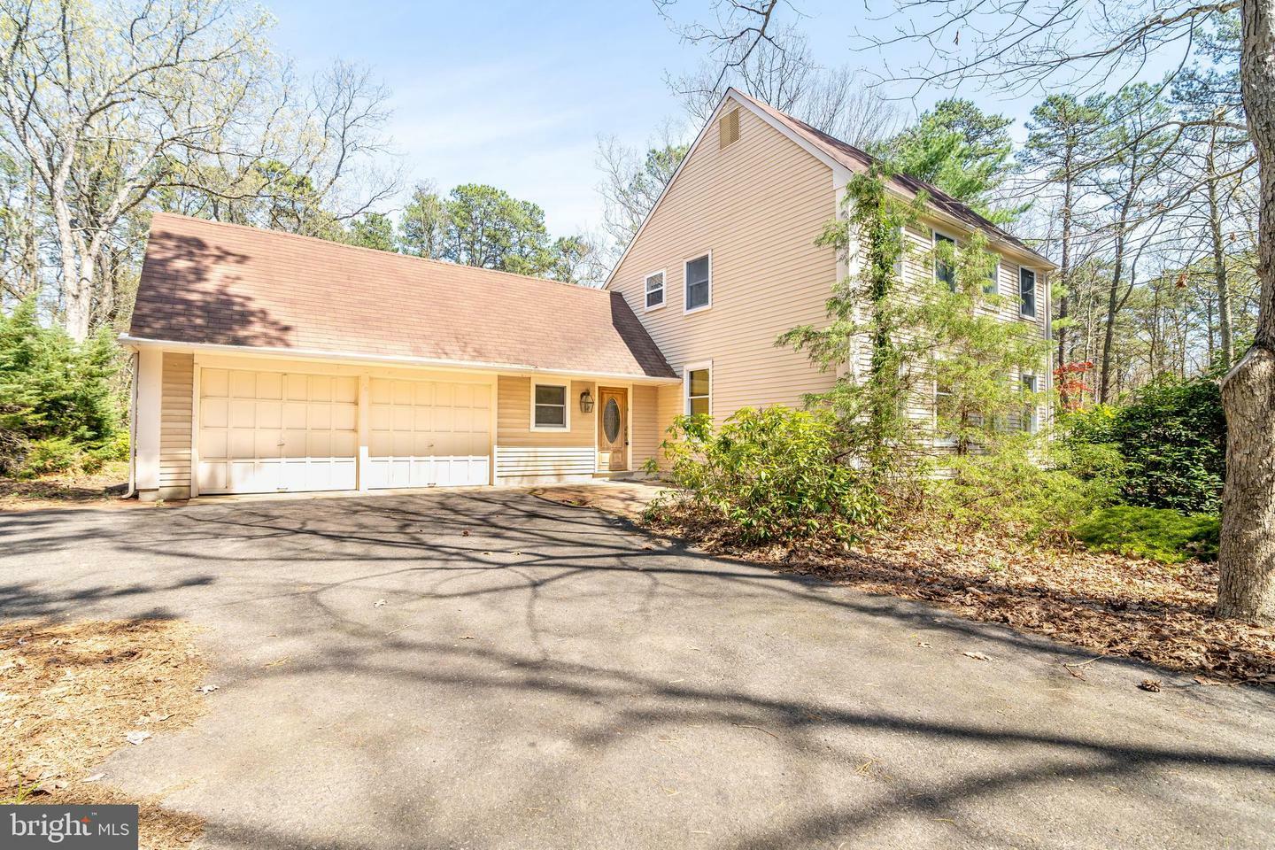 Property Photo:  10 Vale Drive  NJ 08088 