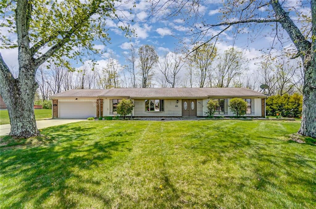 Property Photo:  890 El Kenna Court  OH 45458 