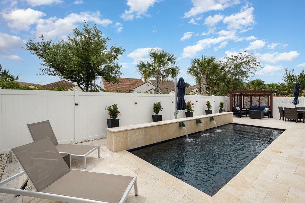 Property Photo: 2572 Roveri Avenue FL 32712