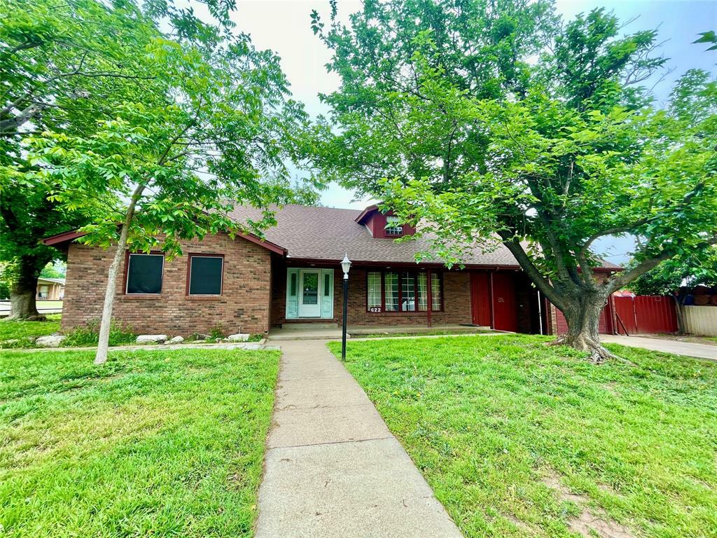 Photo de la propriété:  622 N Crockett Street  TX 76048 