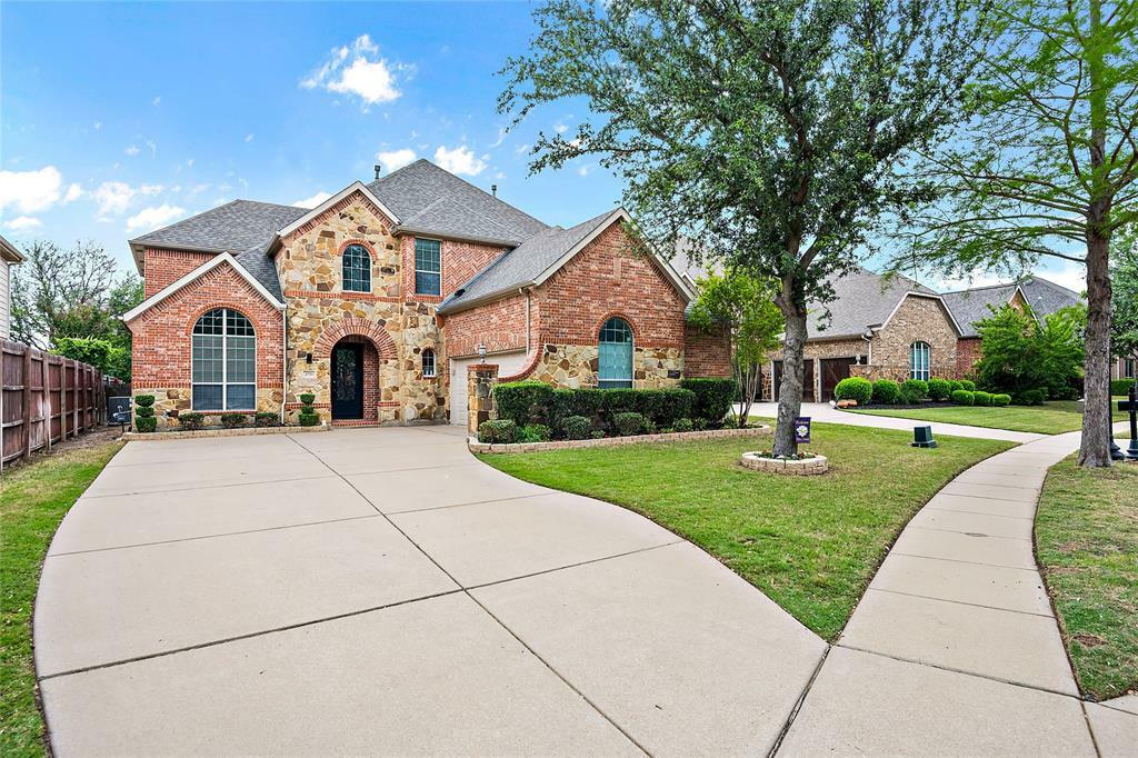 Property Photo: 4756 McBreyer Place TX 76244