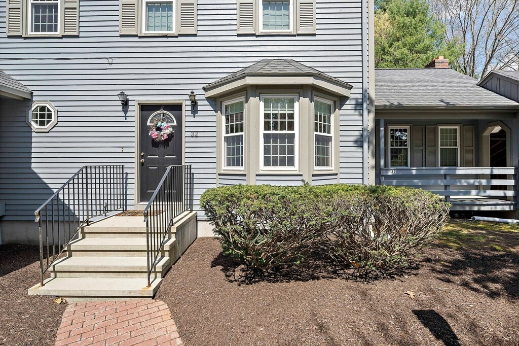 Property Photo:  32 Camelot Ct 32  MA 02072 