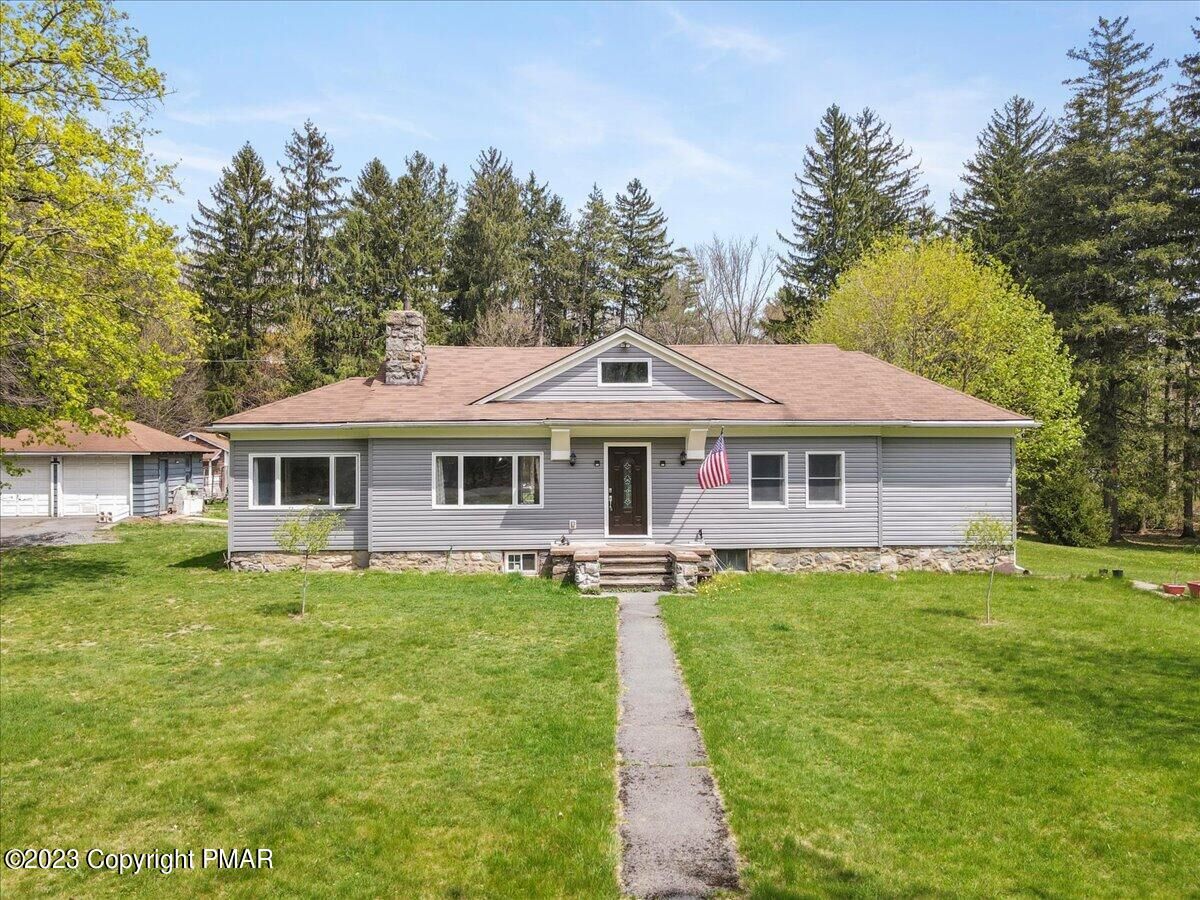 Property Photo:  158 Carlton Road  PA 18344 