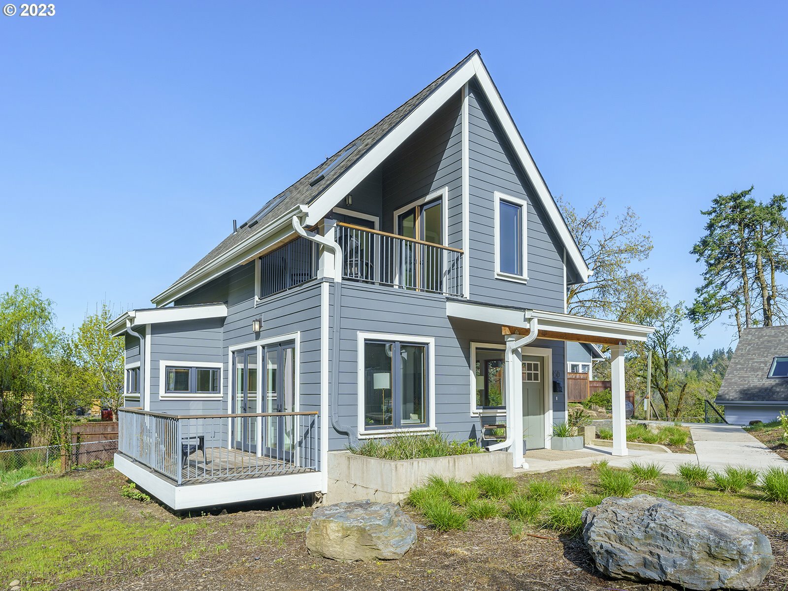 Property Photo: 450 Miller St OR 97045