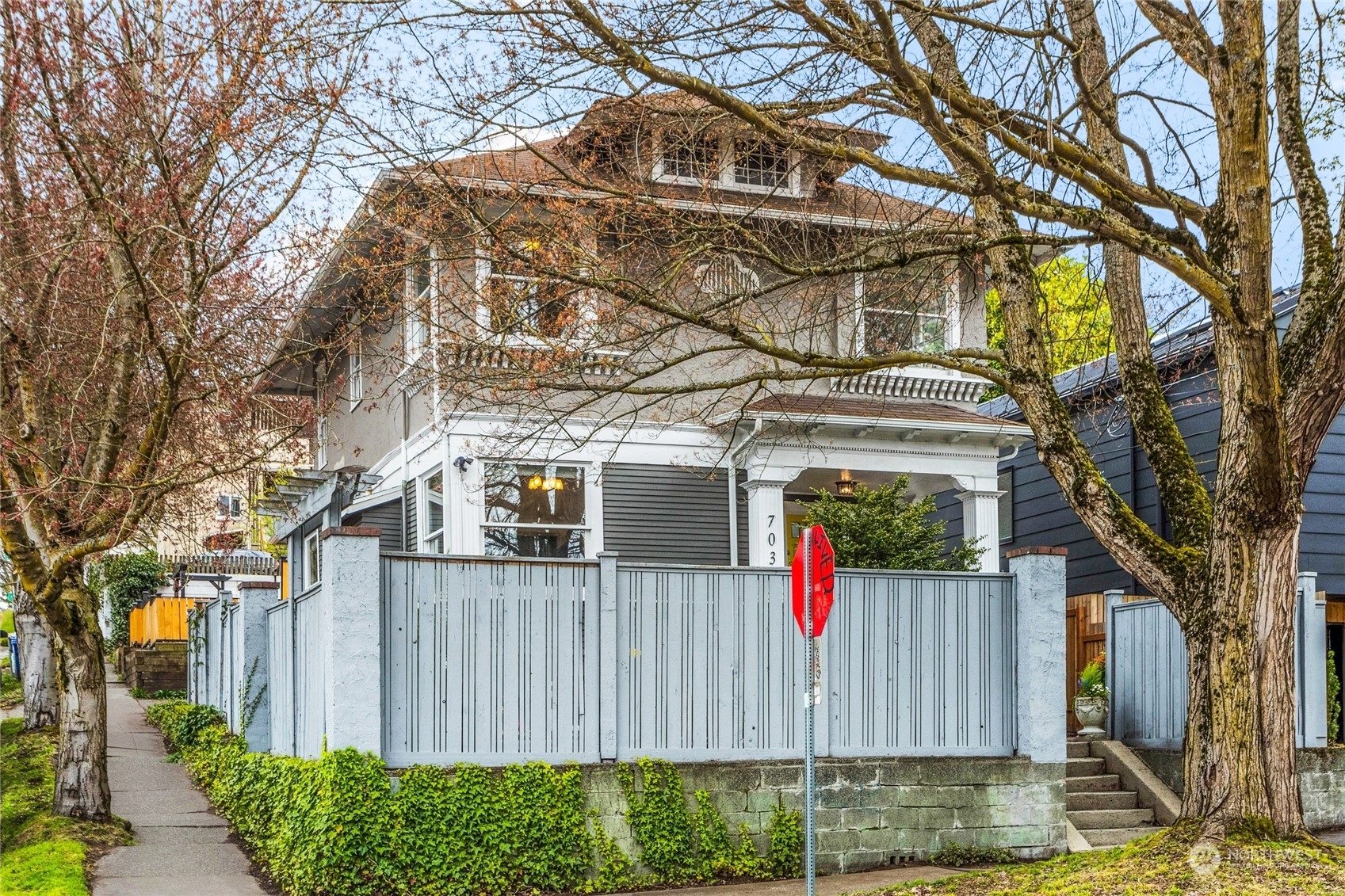 Property Photo: 703 20th Avenue WA 98122