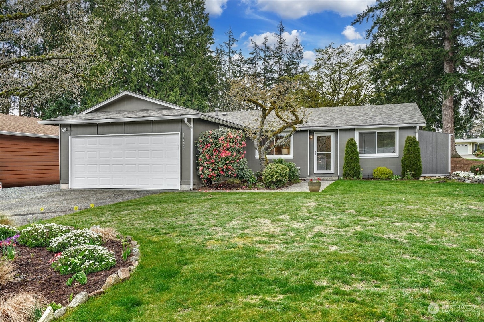 Property Photo:  13529 120th Avenue NE  WA 98034 