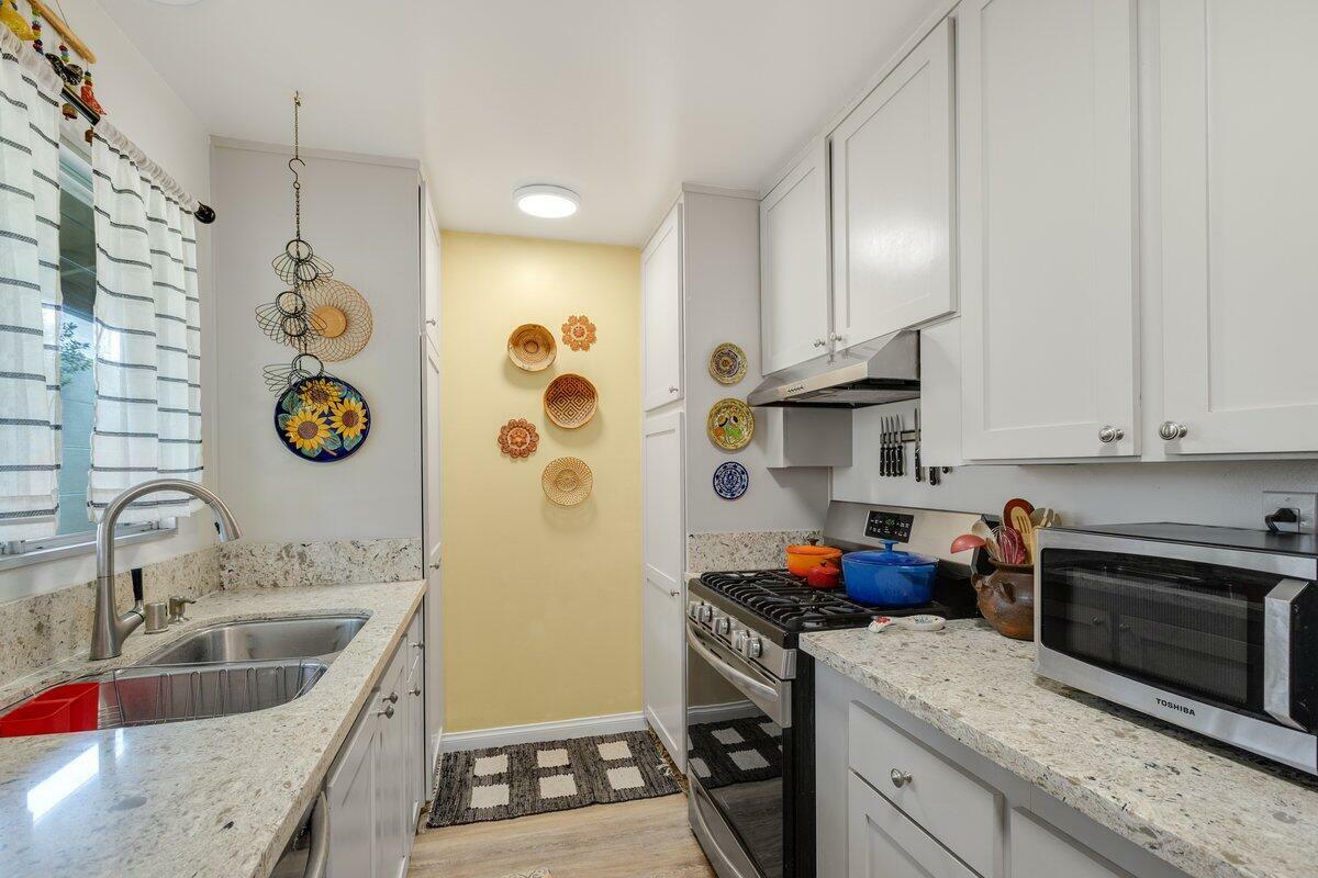 Property Photo: 2220 Camilar Drive CA 93010