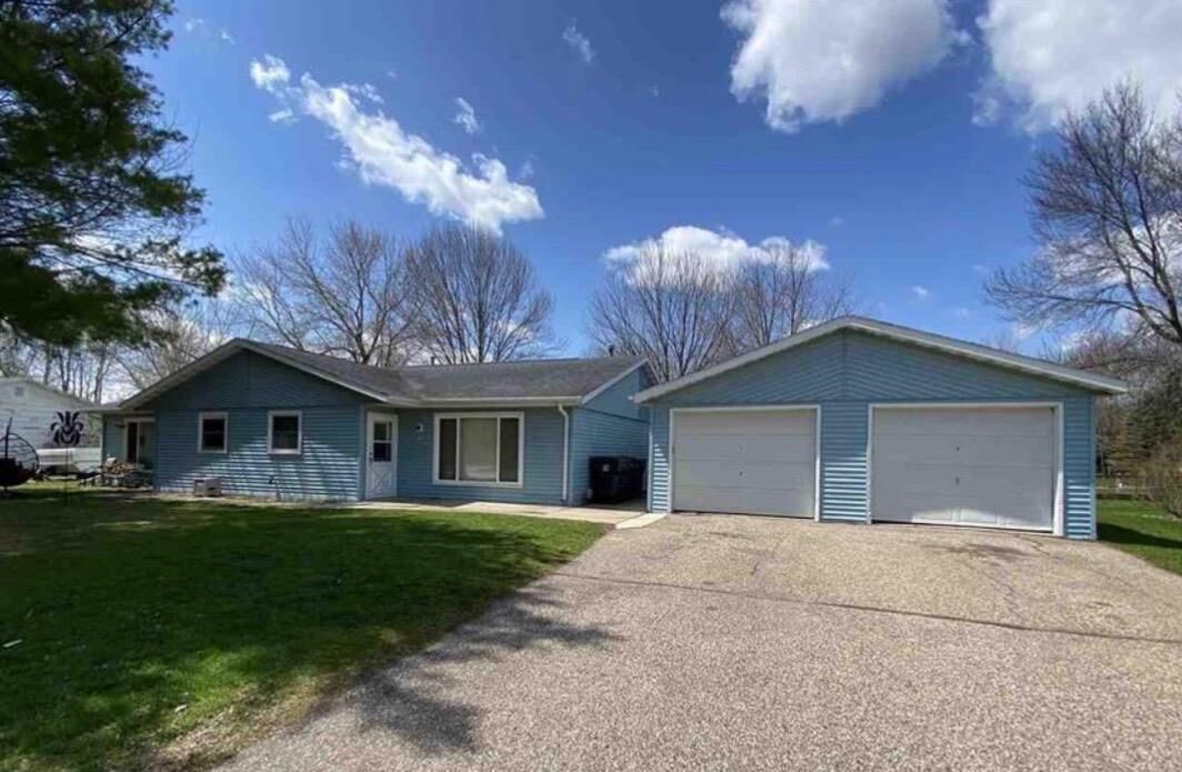 Property Photo: 614-616 Linden Avenue WI 54449