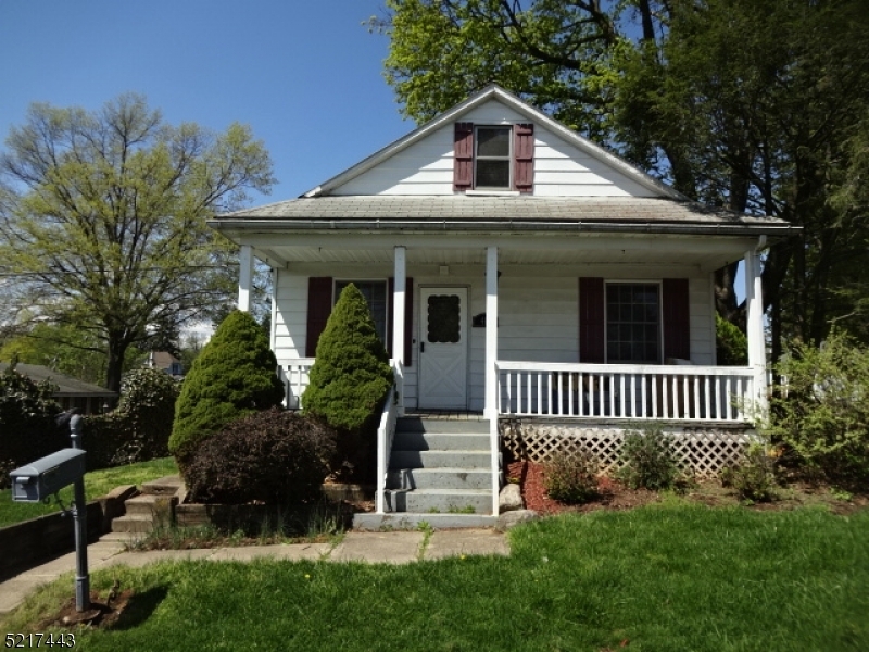 Property Photo:  410 Cromwell St  NJ 08865 