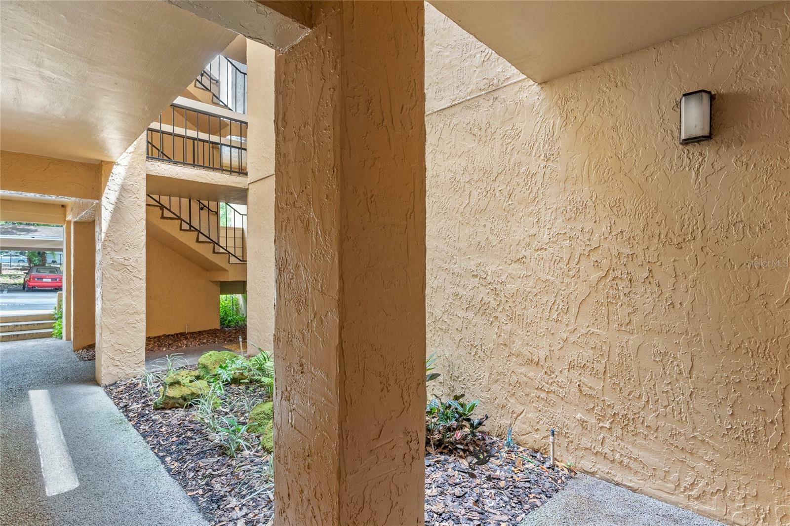 Property Photo:  530 Cranes Way 105  FL 32701 