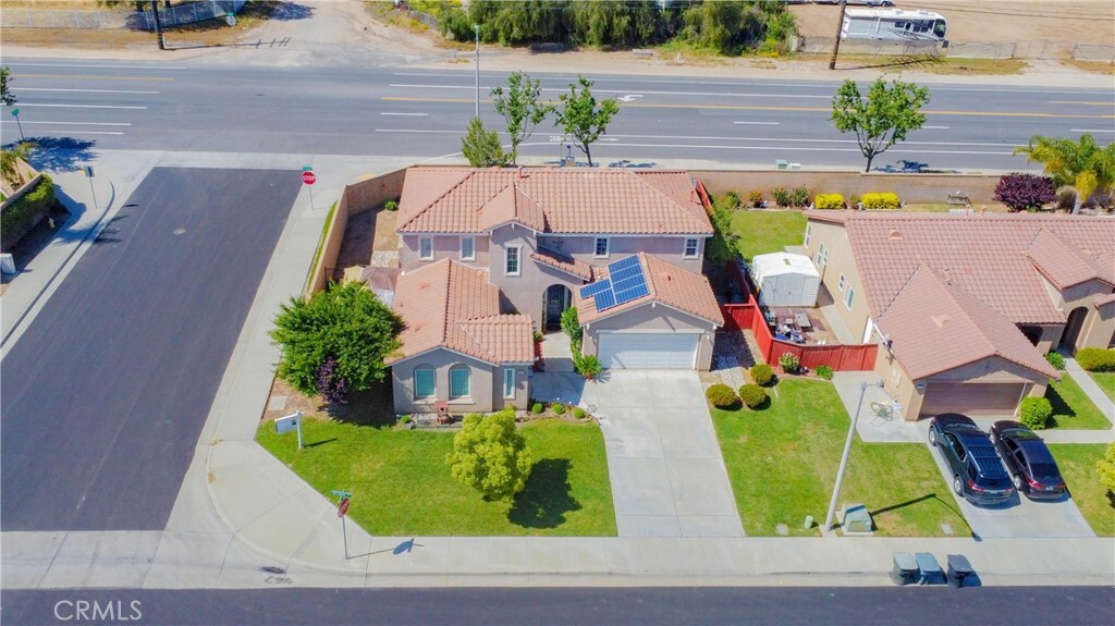 Property Photo:  18537 Hilldale Lane  CA 92530 