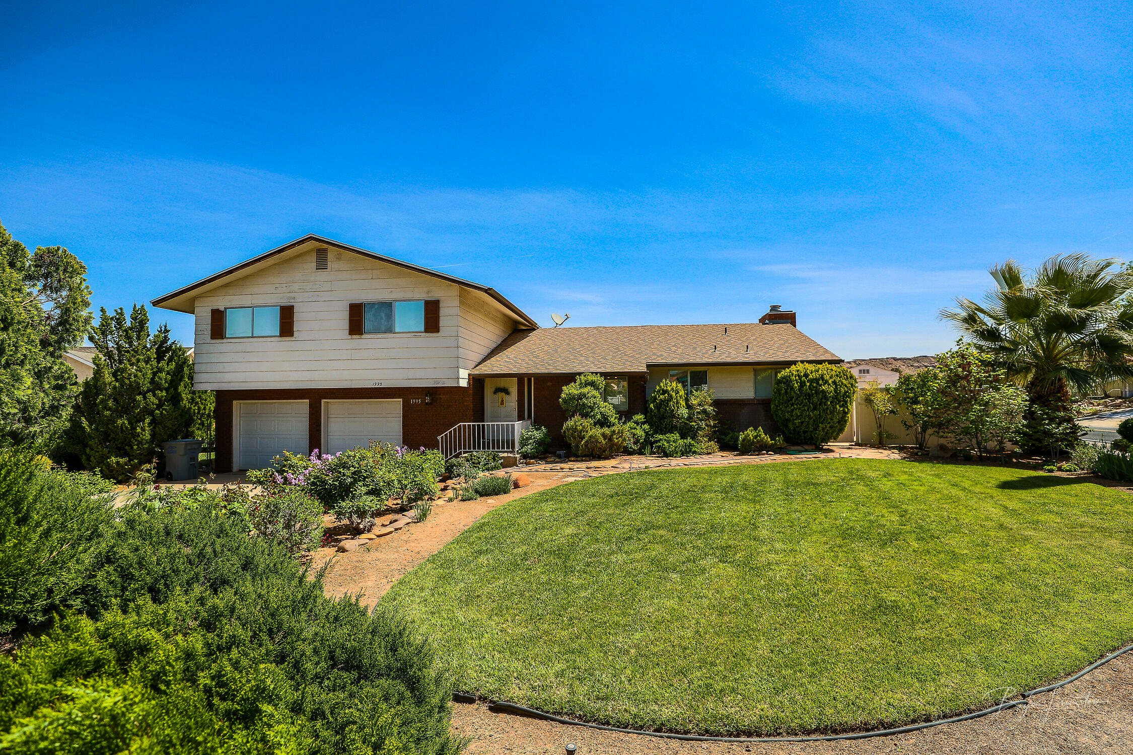 Property Photo:  1995 Calliandra Cir  UT 84790 