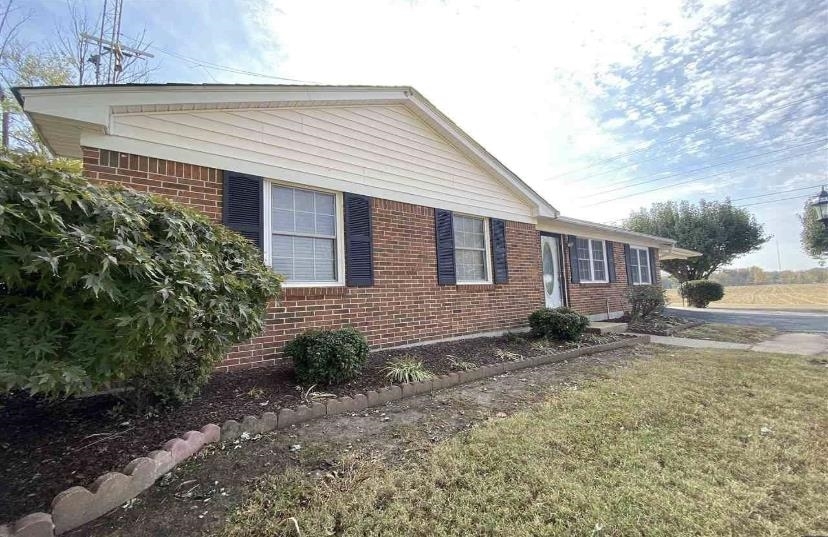 Property Photo:  1409 Meadow Drive  TN 38261 