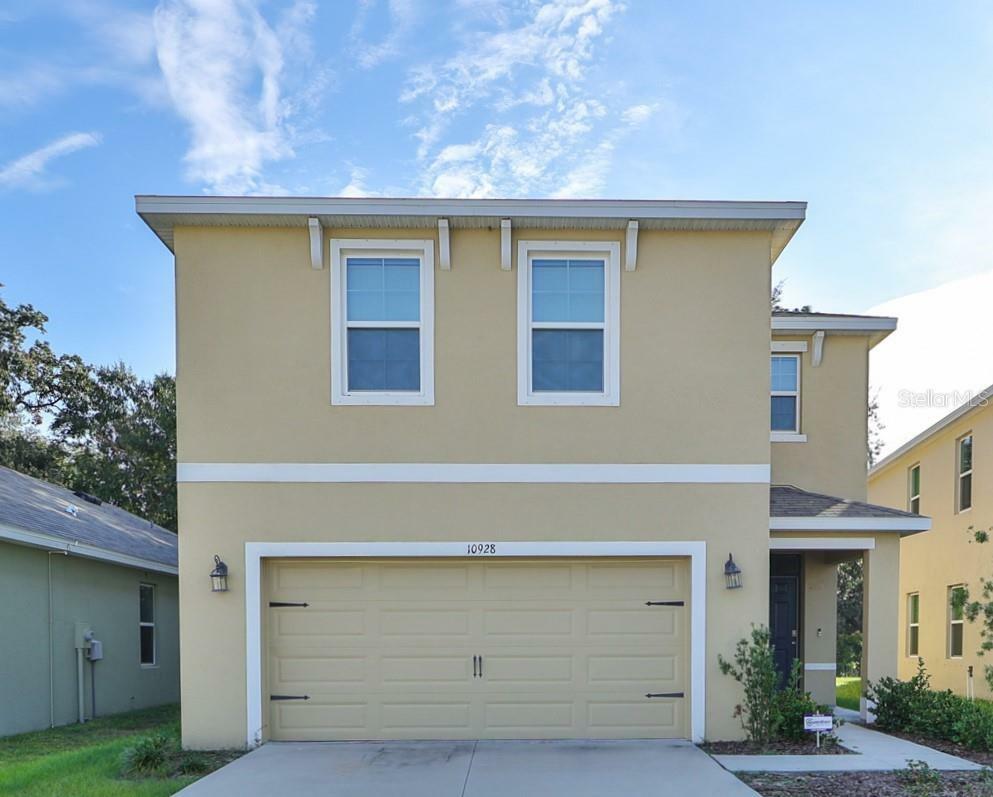 Property Photo:  10928 Carlton Fields Drive  FL 33579 