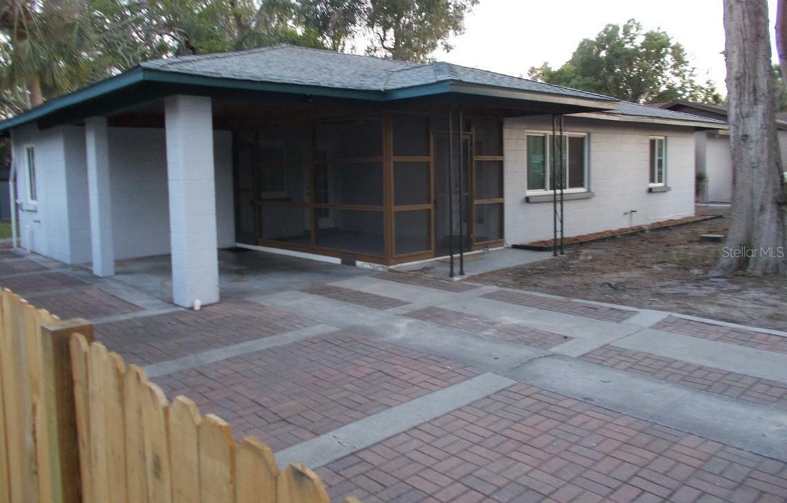 Property Photo:  2180 Webber St  FL 34239 