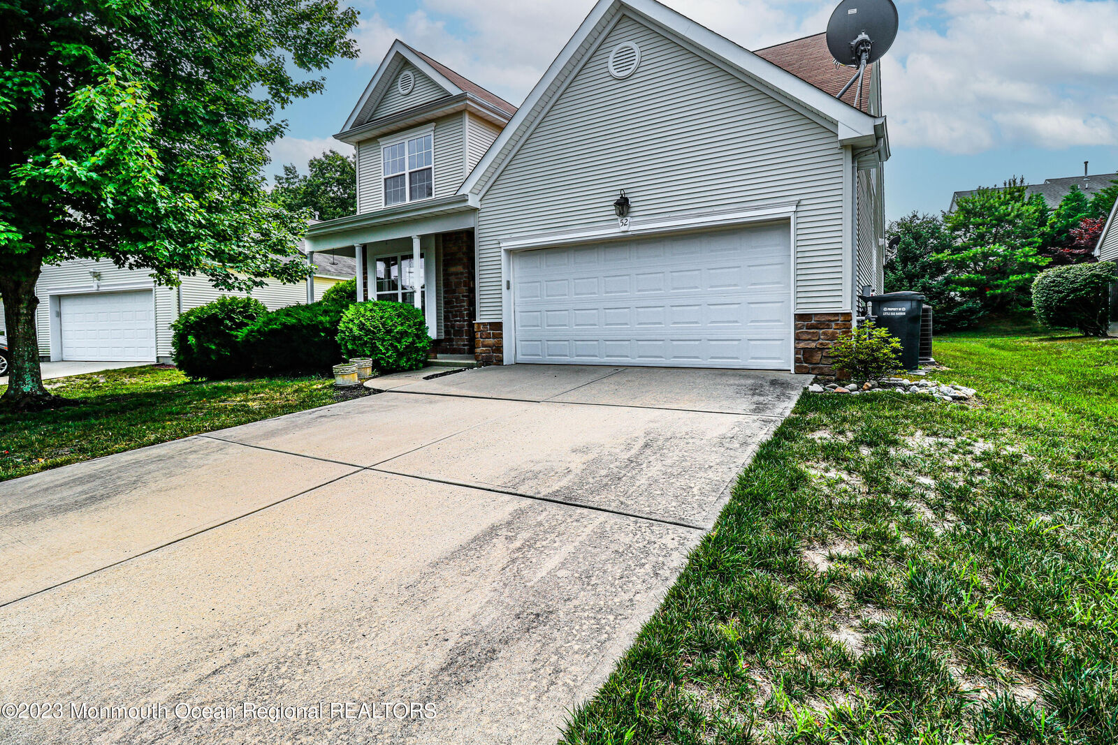 Property Photo:  52 Ivy Creek Drive  NJ 08087 