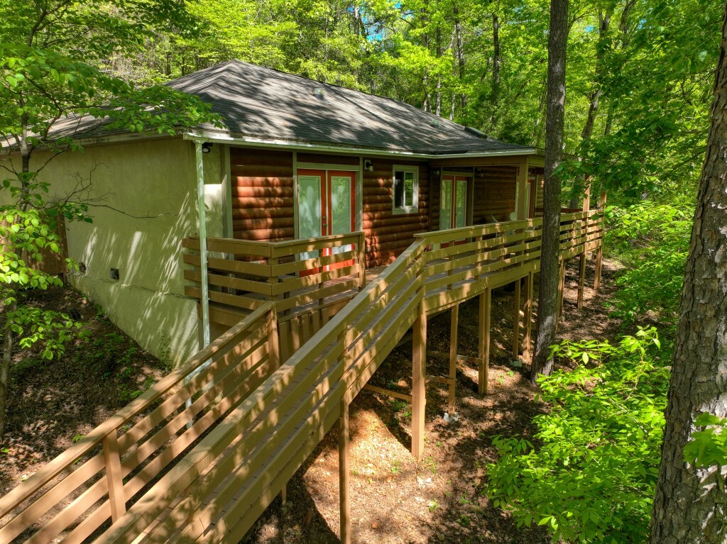 Property Photo:  101 Breezy Point Road  AR 72632 