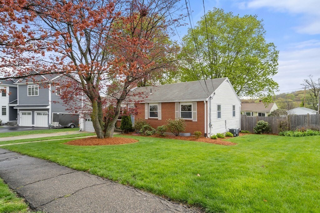 Property Photo: 172 Circle Dr MA 02452