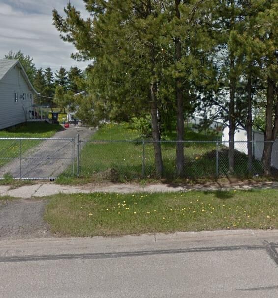 Property Photo: 9820 99 Street AB T0H 3S0