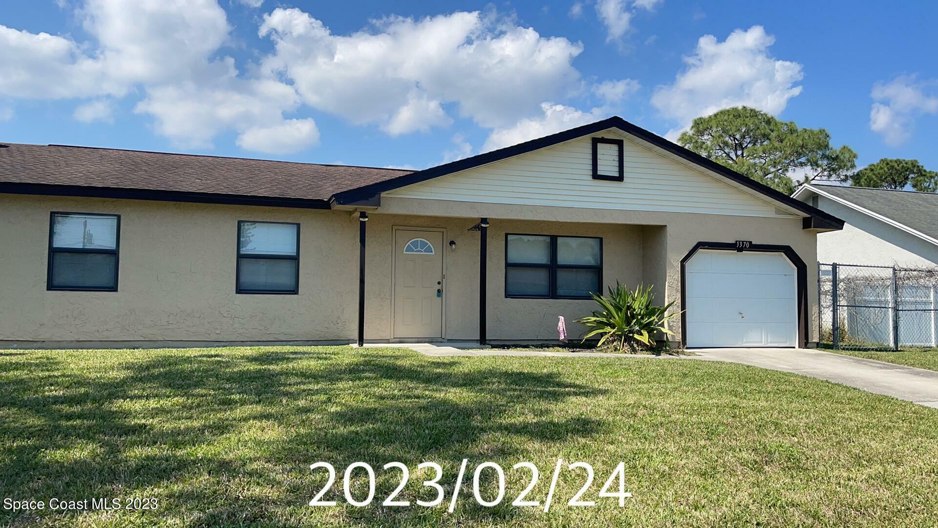 Property Photo: 1370 Vater Avenue FL 32907
