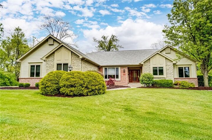 2610 Kings Lane  Lebanon OH 45036 photo