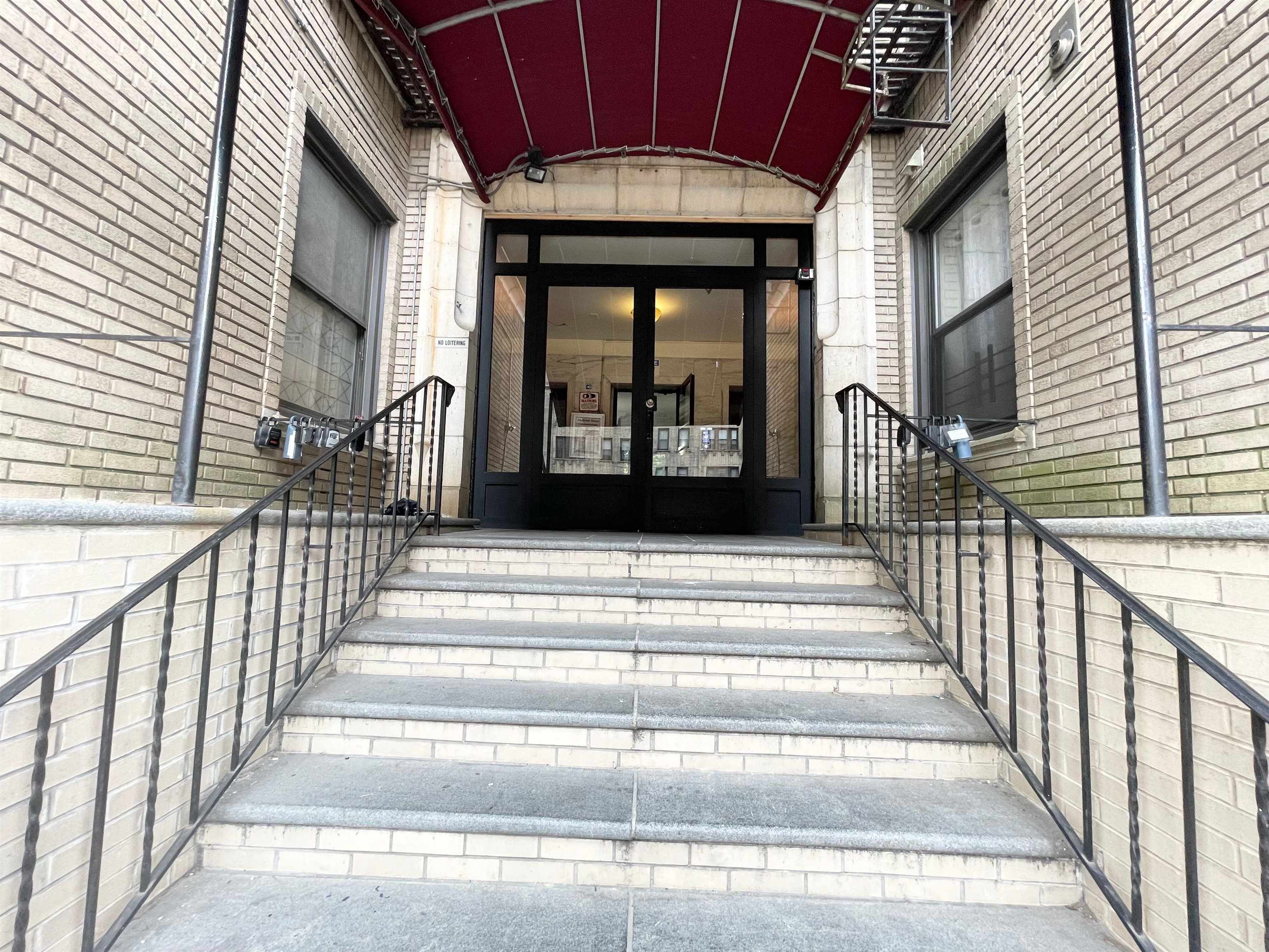 Property Photo: 2700 Kennedy Blvd 105 NJ 07306
