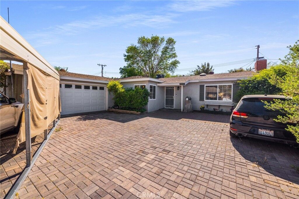 Home for sale in Lancaster 43749 Fig Avenue, Lancaster, CA 93534