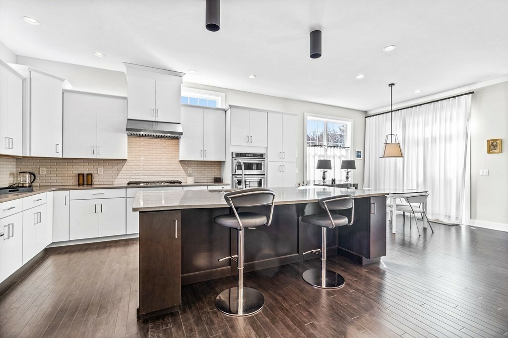 Property Photo: 134 Glen Ellen Blvd. 134 MA 02054