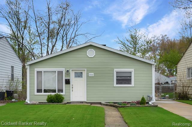 Property Photo: 27341 Dartmouth Street MI 48071