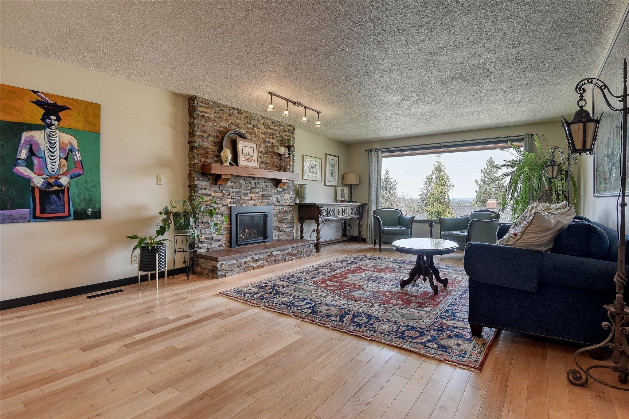 Property Photo: 1527 W Toni Rae Dr WA 99218