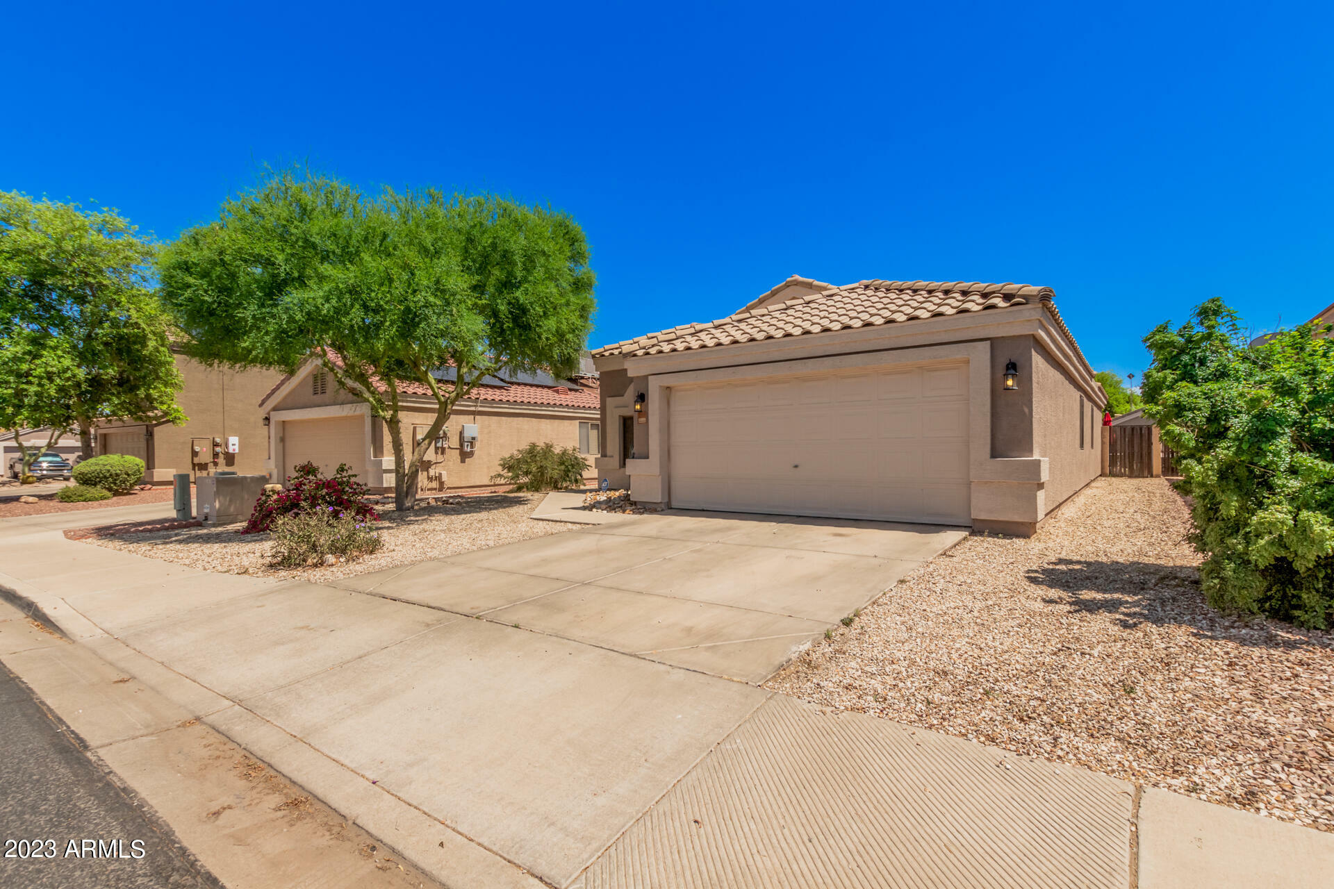 Property Photo:  12909 W Hearn Road  AZ 85335 