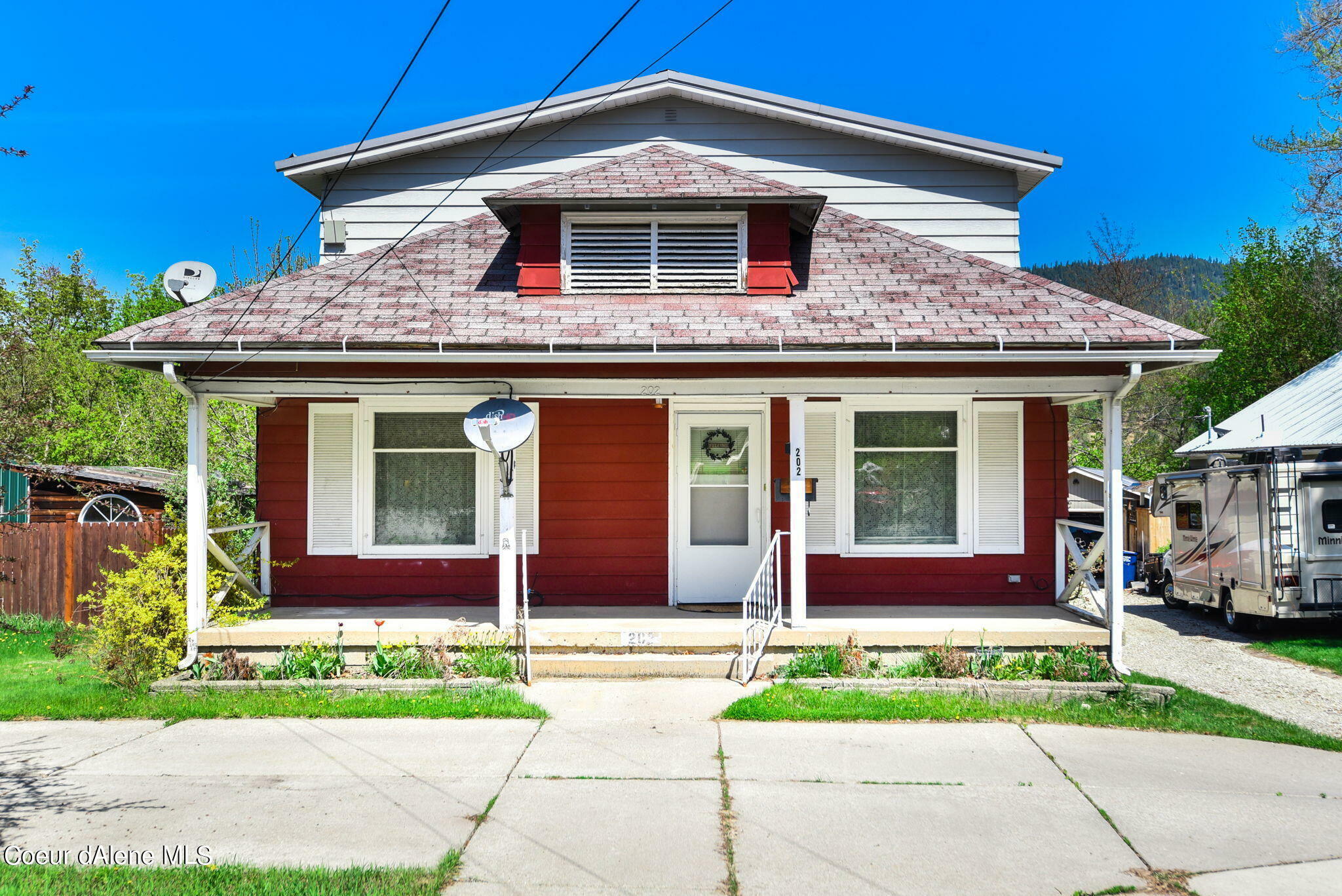 Property Photo: 202 E Market St ID 83837
