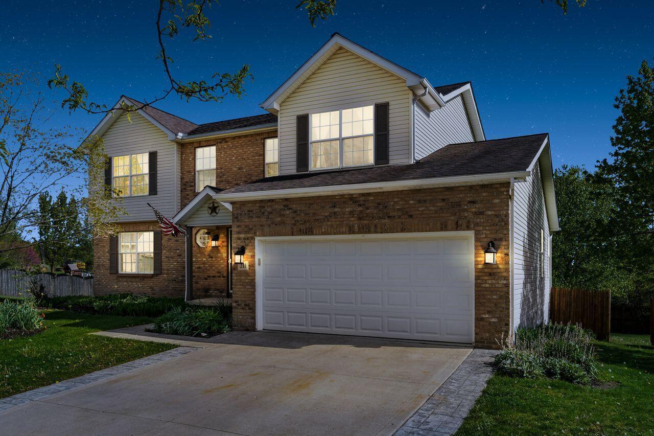 Property Photo:  211 Wynridge Court  OH 43062 