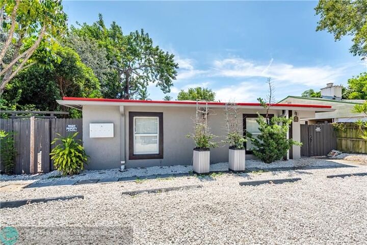 628 NE 8th Ave 1  Fort Lauderdale FL 33304 photo