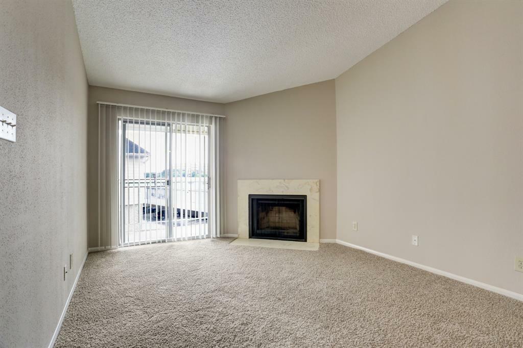 Property Photo:  12550 Whittington Drive 6/610  TX 77077 