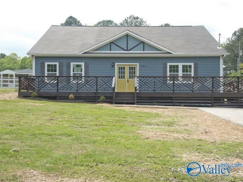 Property Photo:  464 Indian Creek Road NW  AL 35806 