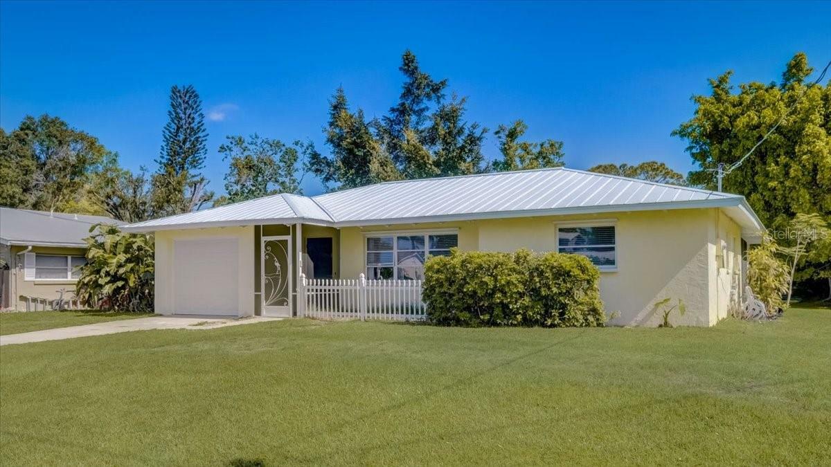 Property Photo:  3761 Ferguson Street  FL 34233 