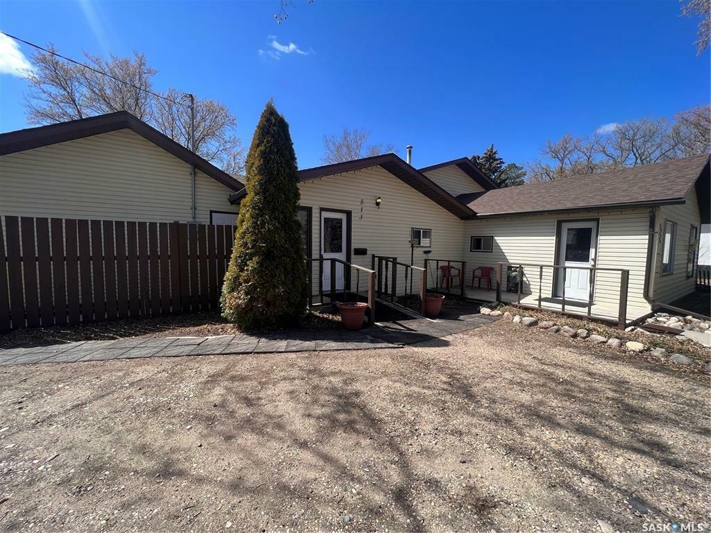 513 Wakefield Avenue  Dalmeny SK S0K1E0 photo